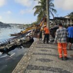 Mais uma etapa de ordenamento na Lagoa de Araruama retira embarcação abandonada do Canal do Itajuru