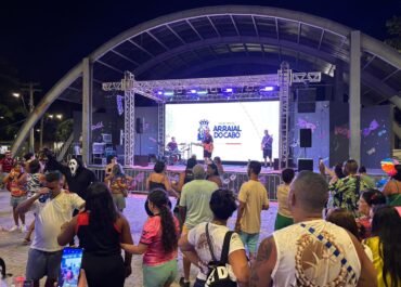 Carnaval de Arraial do Cabo tem domingo (15) com folia para todas as idades