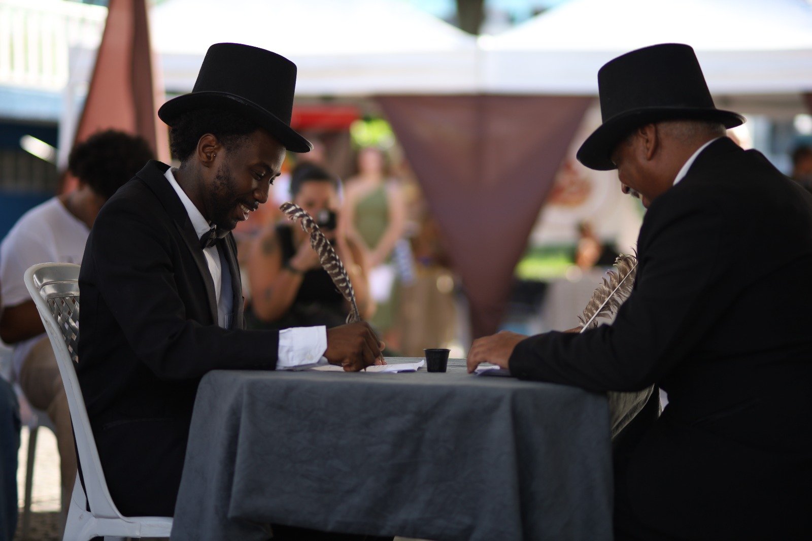 XXXV Semana Teixeira e Sousa é aberta em Cabo Frio, na Praça Porto Rocha