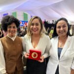 Prefeita Daniela Soares recebe o Selo Ouro de Alfabetização concedido pelo MEC, pela primeira vez, ao município de Araruama