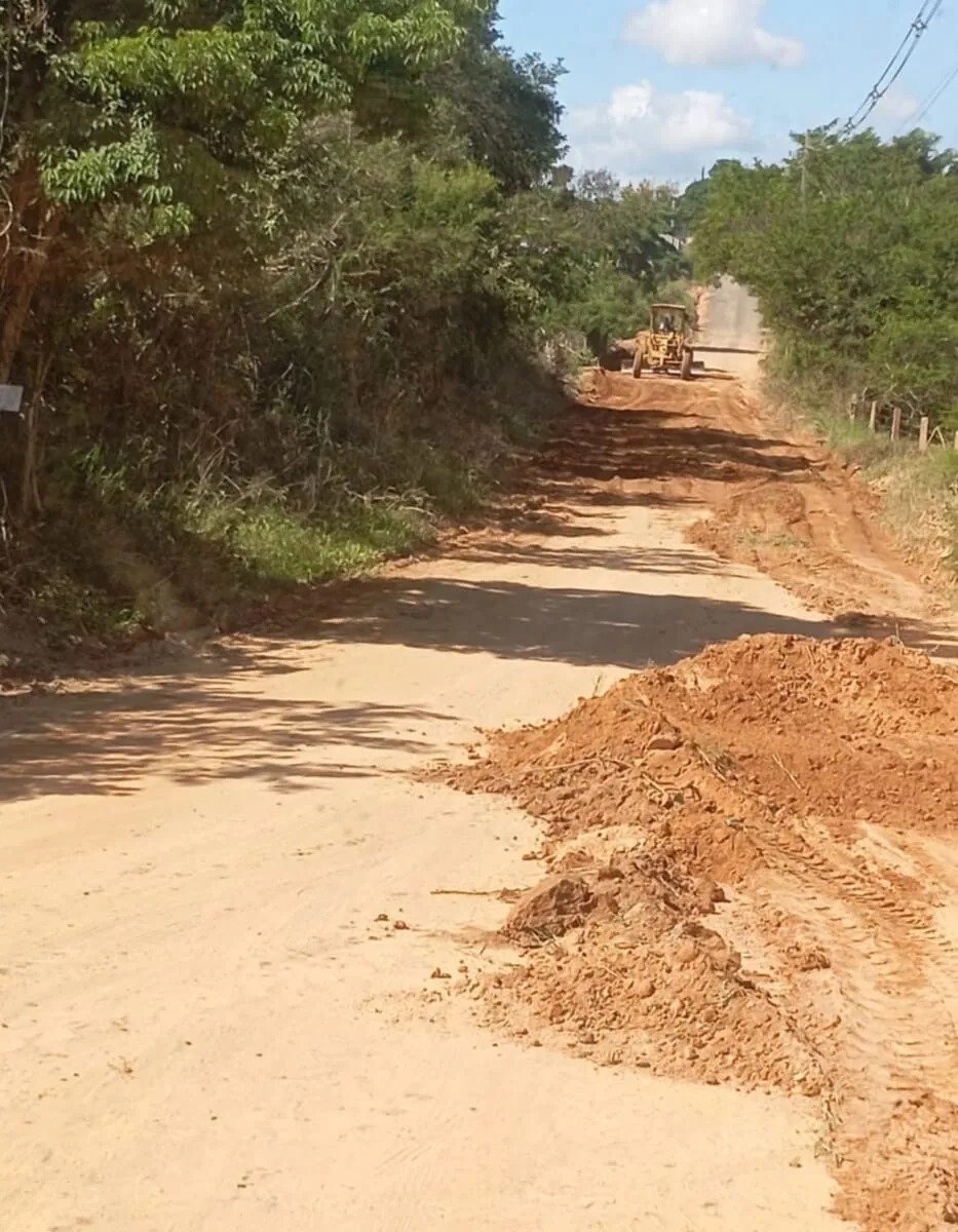 Prefeitura de Cabo Frio realiza melhorias na estrada da Agrisa