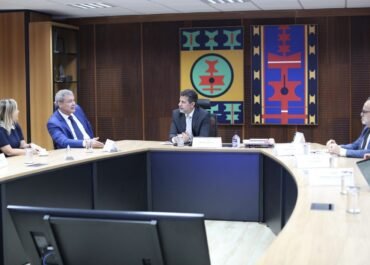 Prefeita Daniela Soares se reúne com ministro da Educação para avançar no projeto de uma universidade federal em Araruama