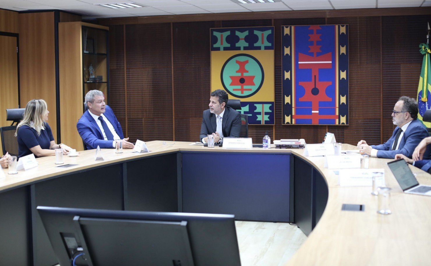 Prefeita Daniela Soares se reúne com ministro da Educação para avançar no projeto de uma universidade federal em Araruama