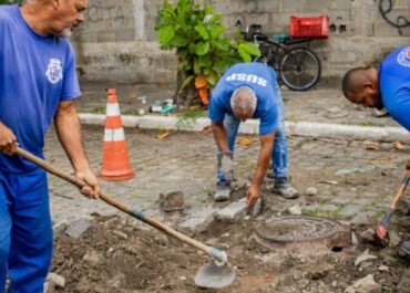 Prefeitura de Cabo Frio intensifica ações de drenagem e calcetagem em diversos bairros