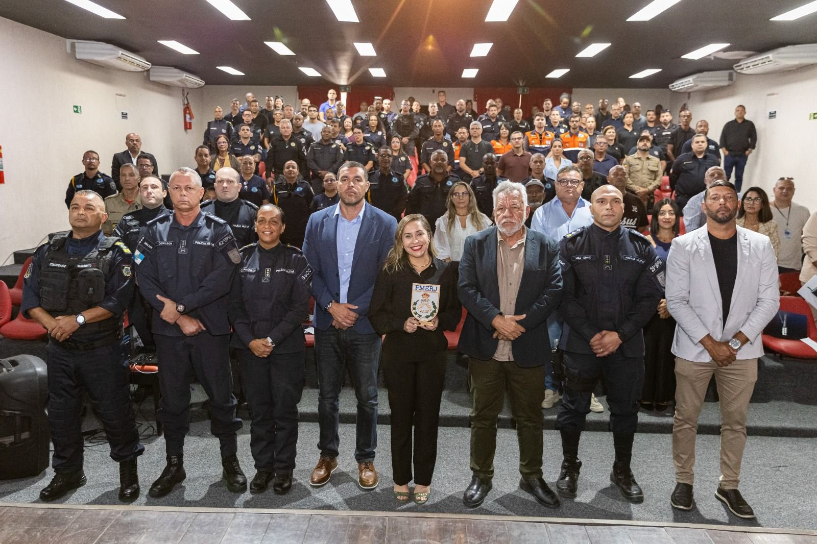 Araruama dá pontapé inicial para criação de cinturão de segurança com cidades da Região dos Lagos durante palestra sobre novas tecnologias