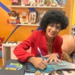 Subsecretária de Araruama lança livro na maior feira de inovação e tecnologia para a educação da América Latina