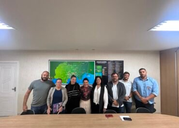 Prefeitura de Araruama discute criação de patrulha de proteção animal em reunião com protetores
