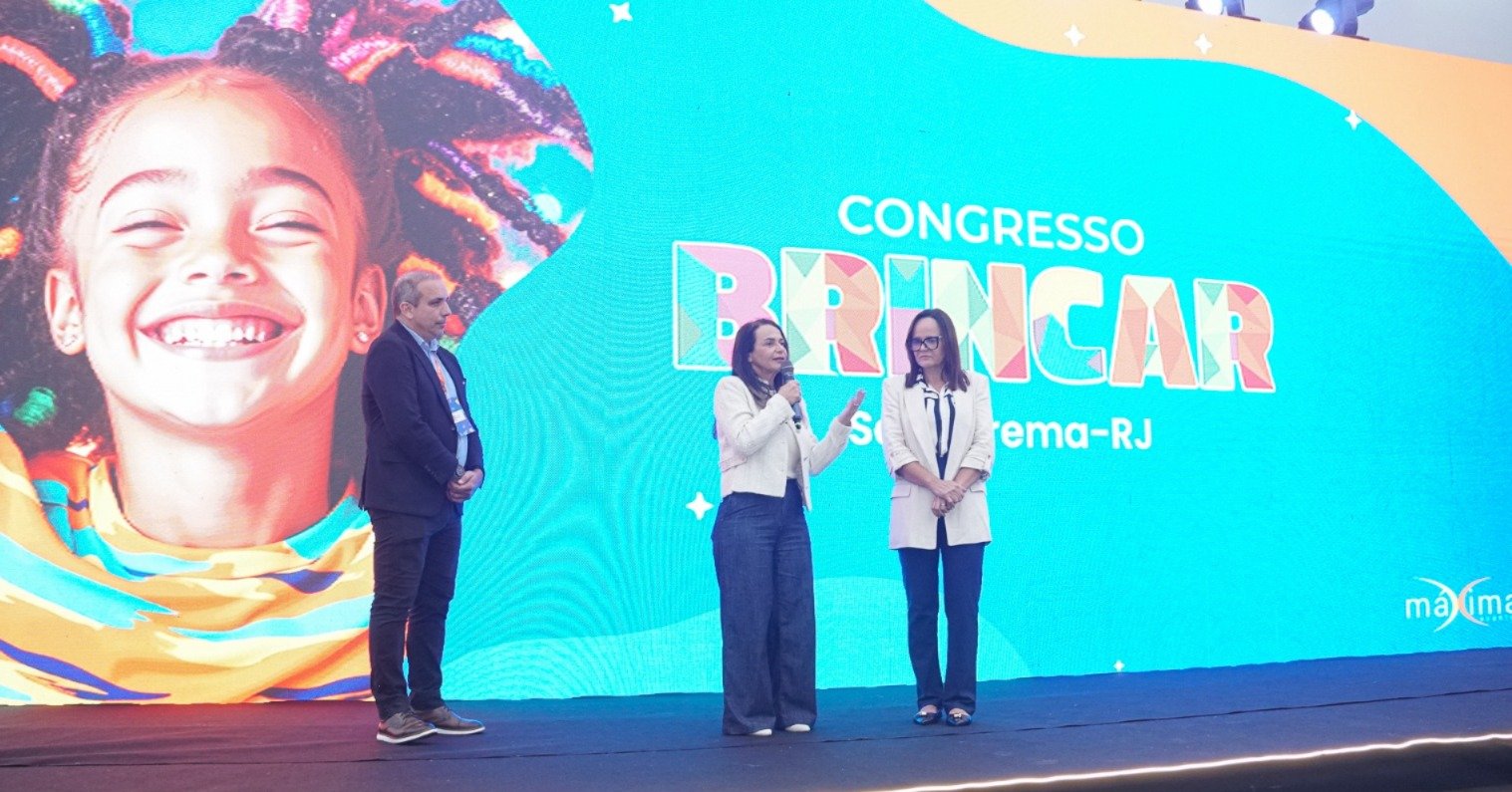Congresso Brincar reforça debate sobre os desafios da infância e reúne cerca de 2 mil educadores em Saquarema