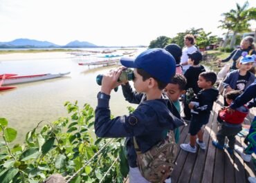 Saquarema apoia campanha “Escute as Aves da Mata Atlântica” e promove observação de pássaros para crianças