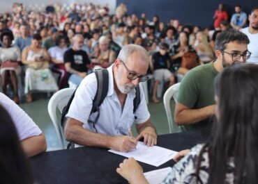 Prefeitura de Arraial do Cabo empossa 398 aprovados na terceira convocação do Concurso Público da Educação