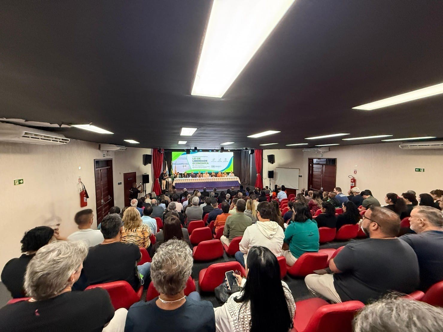 Araruama recebe profissionais da Saúde para troca de experiências e qualificação do SUS