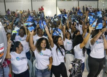 Estudantes que participaram do primeiro edital do Conexão Universitária chegam ao fim dos estudos e comemoram formatura