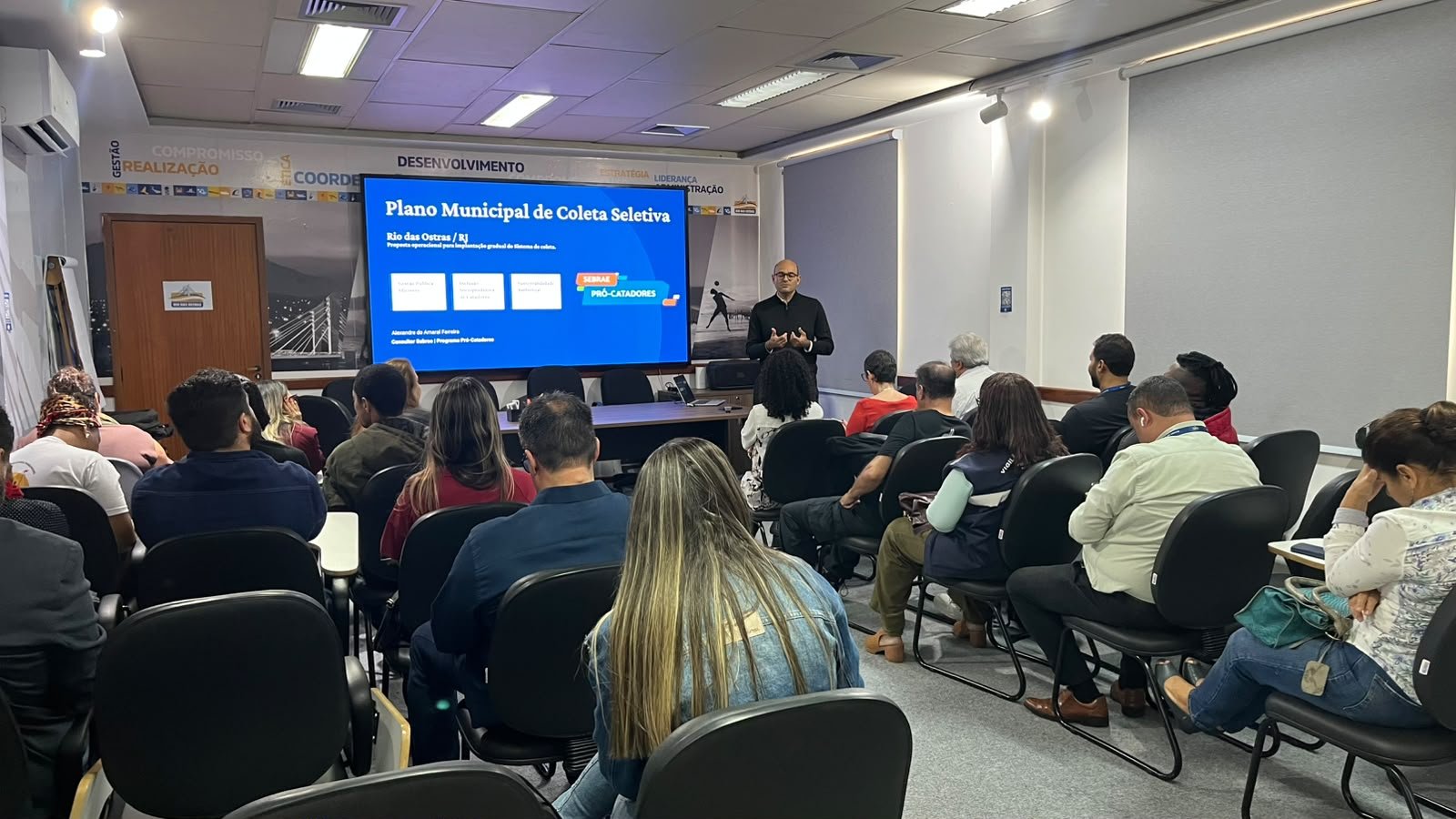 Sebrae Rio apresenta plano para implantação da coleta seletiva em Rio das Ostras