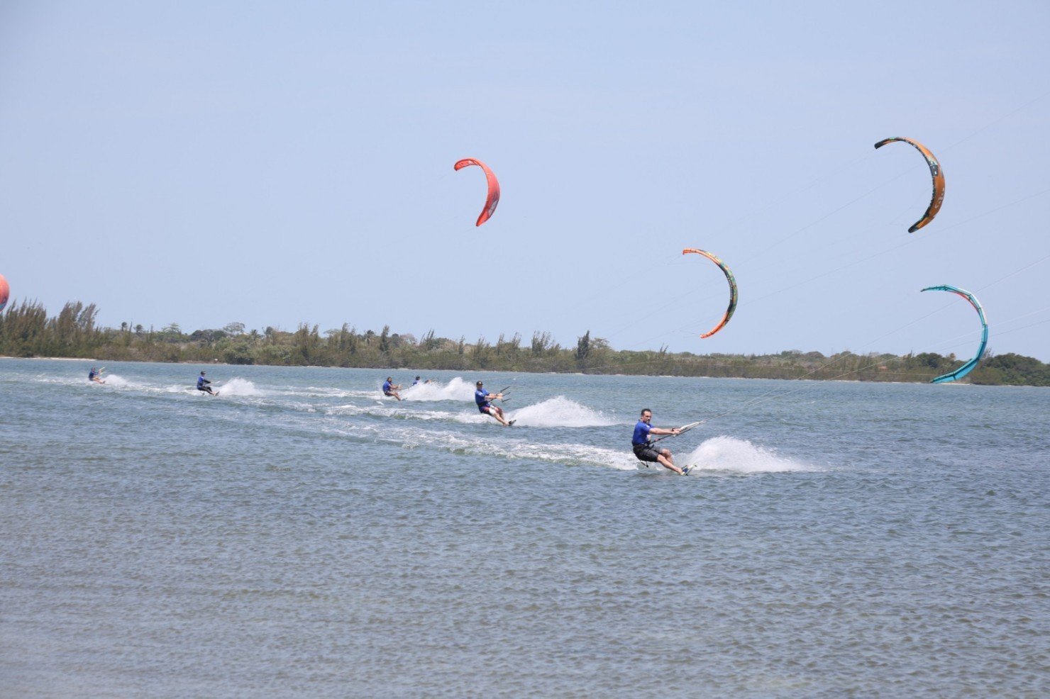 Capital estadual do Kitesurf, Araruama reúne atletas de todo o país para 2º Desafio Brasileiro da modalidade