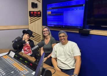 Rádio Costa do Sol FM entrevista Dudu, jovem que dançou com Léo Santana na Expo Agro Araruama 2026