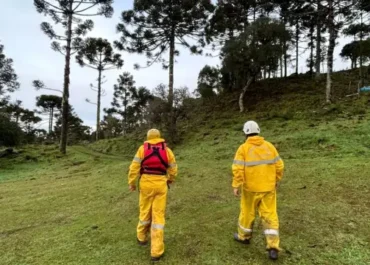 Destroços de helicóptero com cantor Rick são encontrados em Santa Catarina