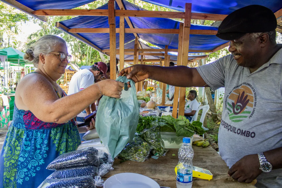 Feira Quilombola de Cabo Frio terá edição especial pelo Outubro Rosa neste sábado (10)